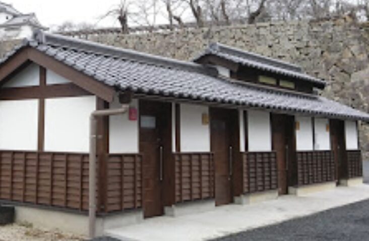 鶴山公園　桜　津山さくらまつり　トイレ