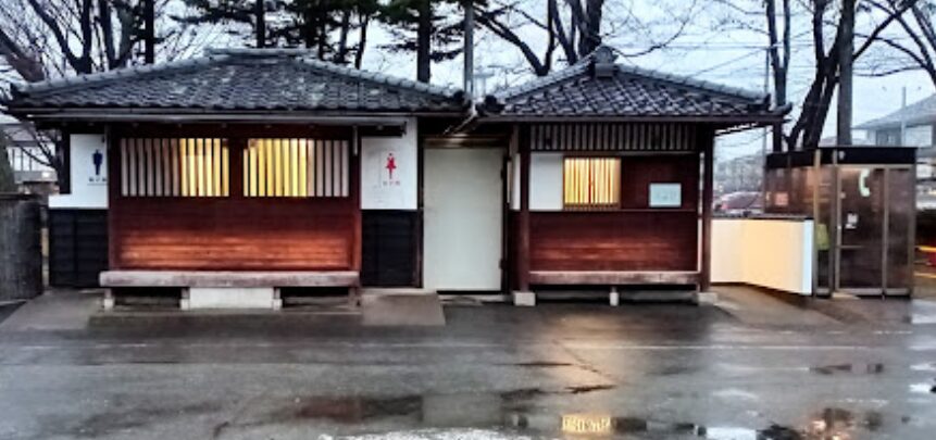 上田城桜祭り　トイレ